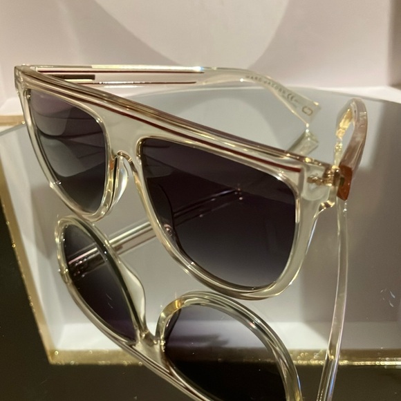 NWOT Marc Jacobs Sunglasses 321/S with Case main image 6